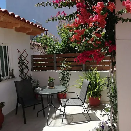 Small Studio With Yard Chania  Exterior photo