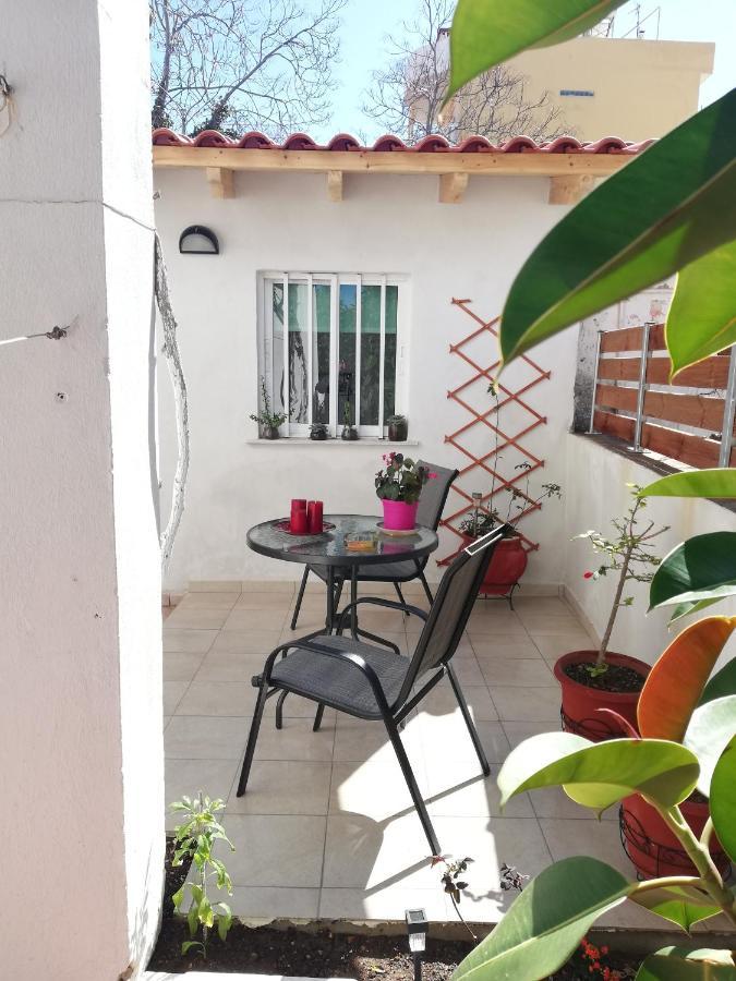 Small With Yard Appartement *